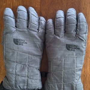 The North Face Gray Quilted Gloves